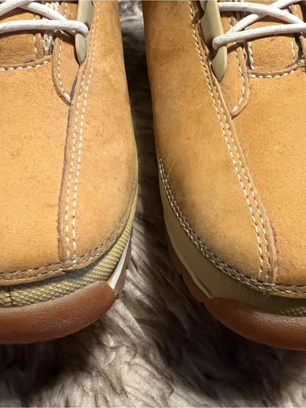 Timberland Men's Wheat Suede Ankle Boots with White Laces Sz 8.5 M